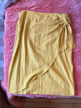 💼 Zara Midi Mustard Skirt